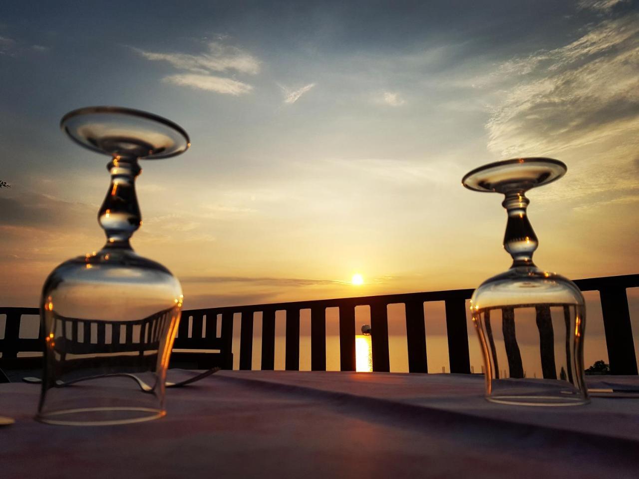 San Carlo - Terrazzo Sul Mare Con Ristorante E Pizzeria Bed & Breakfast Дзамброне Екстериор снимка