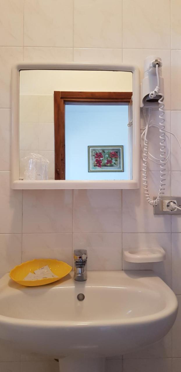 San Carlo - Terrazzo Sul Mare Con Ristorante E Pizzeria Bed & Breakfast Дзамброне Екстериор снимка